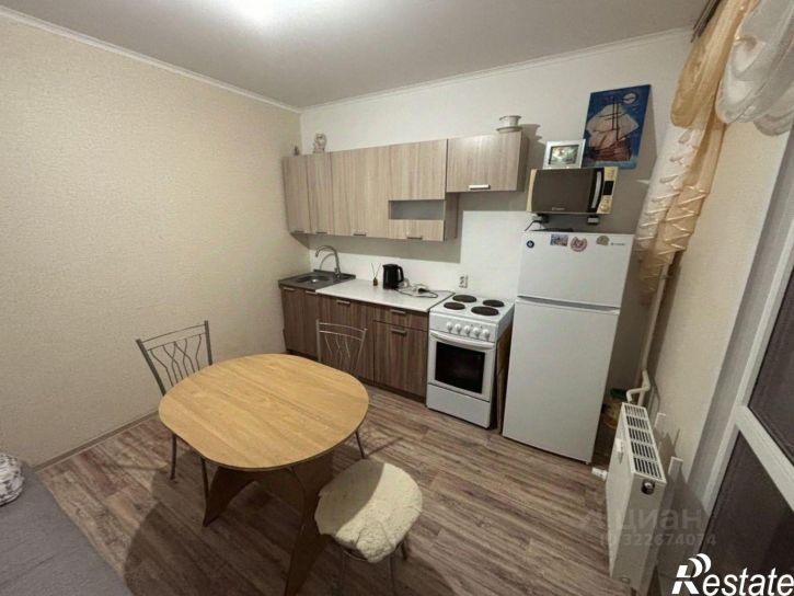 1-комн квартира улица Адмирала Пустошкина, 22 с6,  д. 22 с6