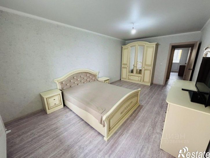2-комн квартира улица Адмирала Пустошкина, 22 с10,  д. 22 с10