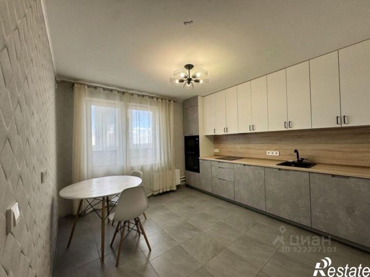 2-комн квартира улица Адмирала Пустошкина, 16,  д. 16