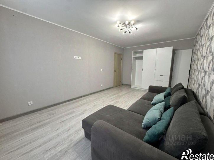 2-комн квартира улица Адмирала Пустошкина, 16,  д. 16