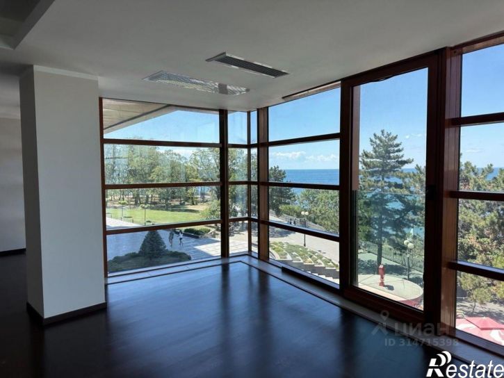 3-комн квартира проспект Революции, 3,  д. 3