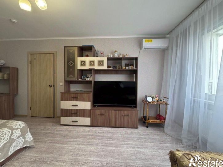 1-комн квартира улица Адмирала Пустошкина, 22 с8,  д. 22 с8