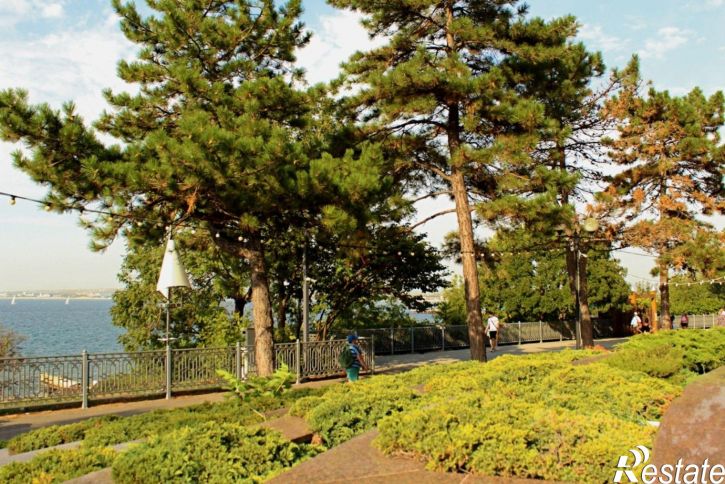 3-комн квартира пр-кт Революции, 3,  д. 3