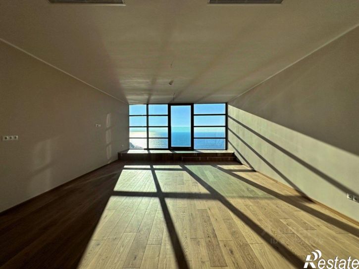 3-комн квартира пр-кт Революции, 3,  д. 3