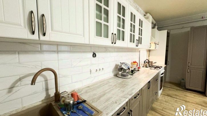 3-комн квартира Ленинградская улица, 41,  д. 41