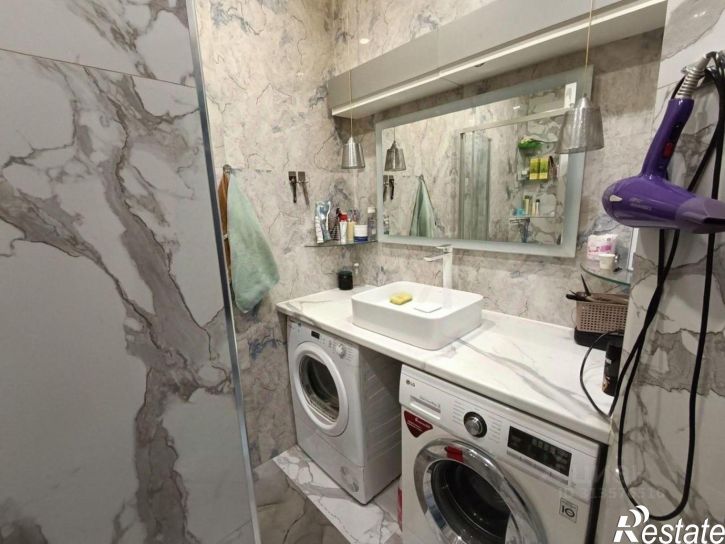 2-комн квартира 12-й микрорайон, 36А