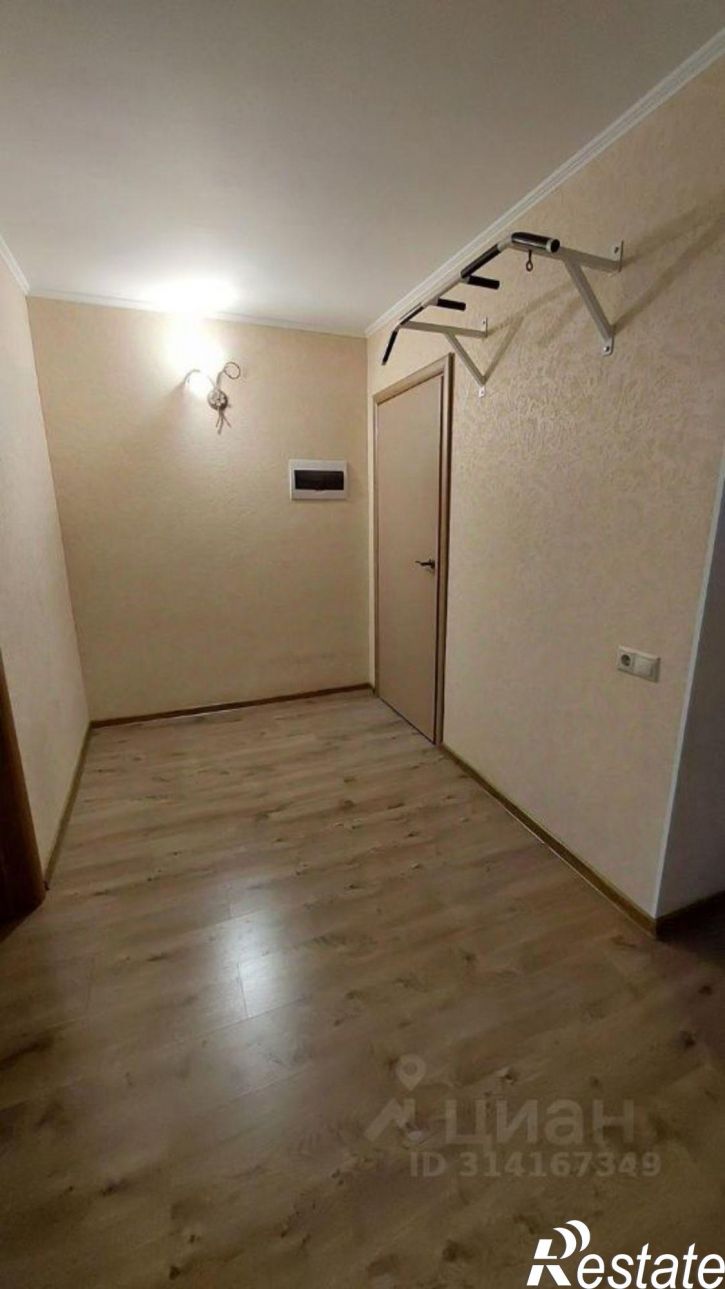 4-комн квартира Астраханская улица, 77,  д. 77