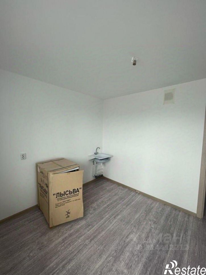 1-комн квартира ул Адмирала Пустошкина, 22 10,  д. 22 10,  к. 10