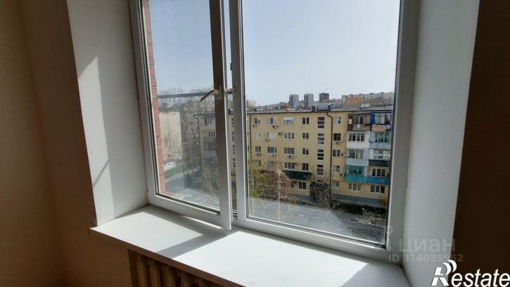 3-комн квартира Крымская улица, 242,  д. 242