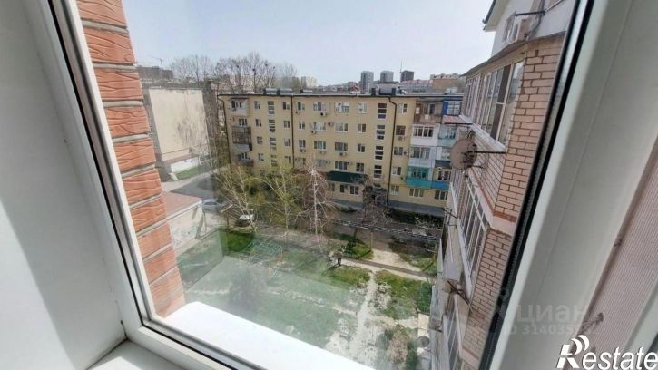 3-комн квартира Крымская улица, 242,  д. 242