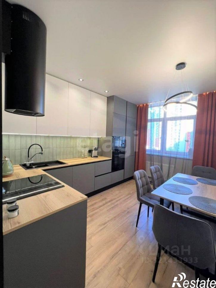 2-комн квартира улица Адмирала Пустошкина, 22 с2,  д. 22 с2