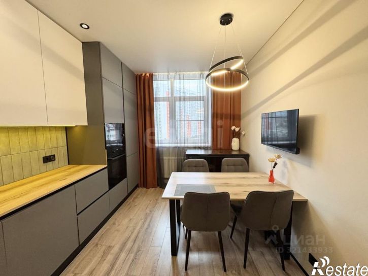 2-комн квартира улица Адмирала Пустошкина, 22 с2,  д. 22 с2