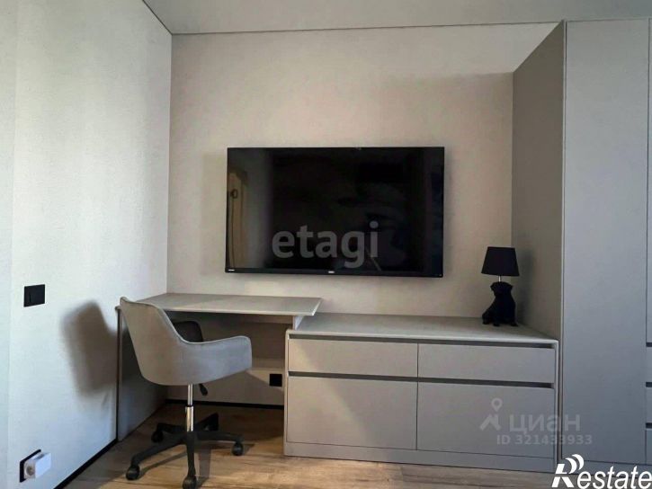 2-комн квартира улица Адмирала Пустошкина, 22 с2,  д. 22 с2