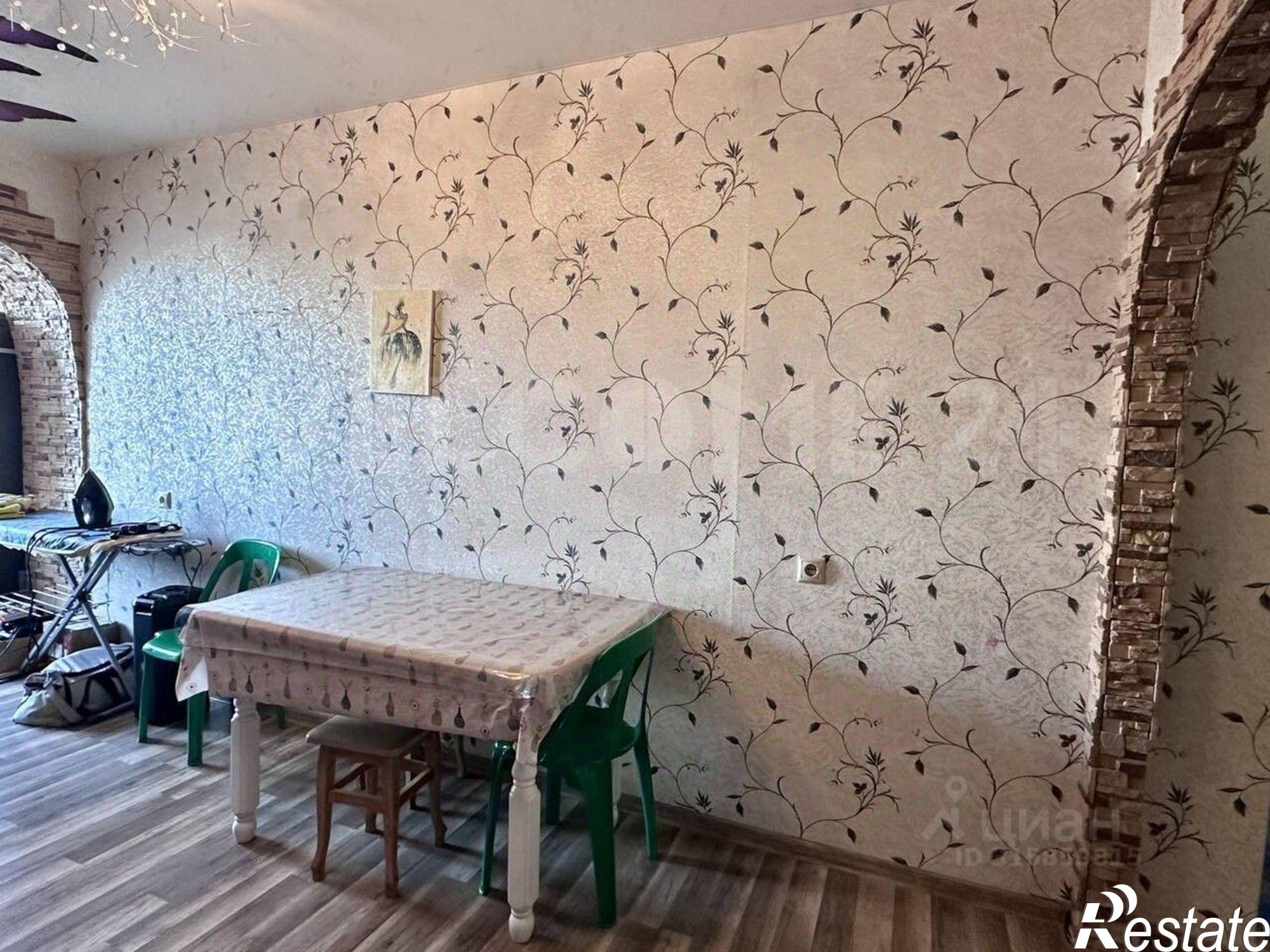 Купить квартиру за 11 300 000 рублей на улица Крылова, 17/3