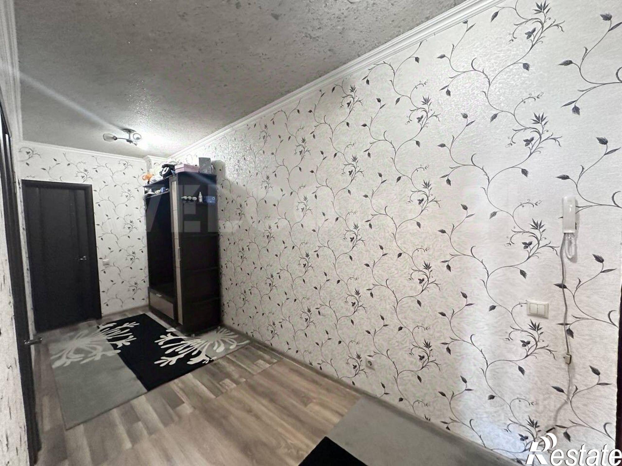 Купить квартиру за 11 300 000 рублей на улица Крылова, 17/3