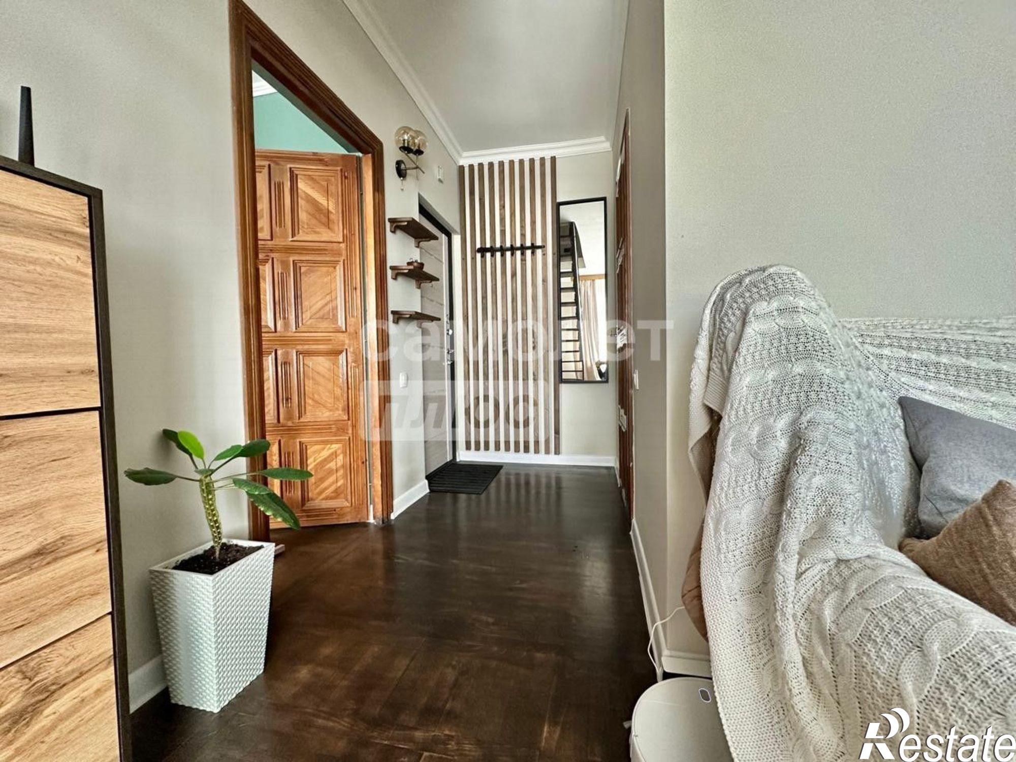 Купить квартиру за 11 350 000 рублей на улица Самбурова, 270