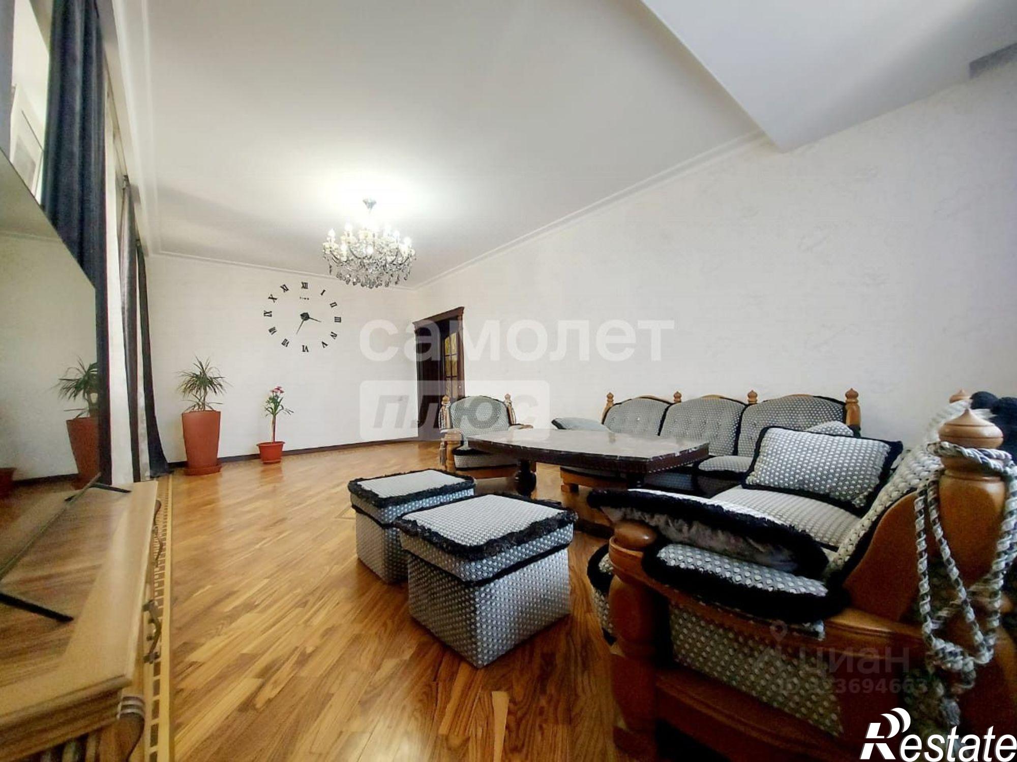 Купить квартиру за 13 490 000 рублей на улица Кати Соловьяновой, 199