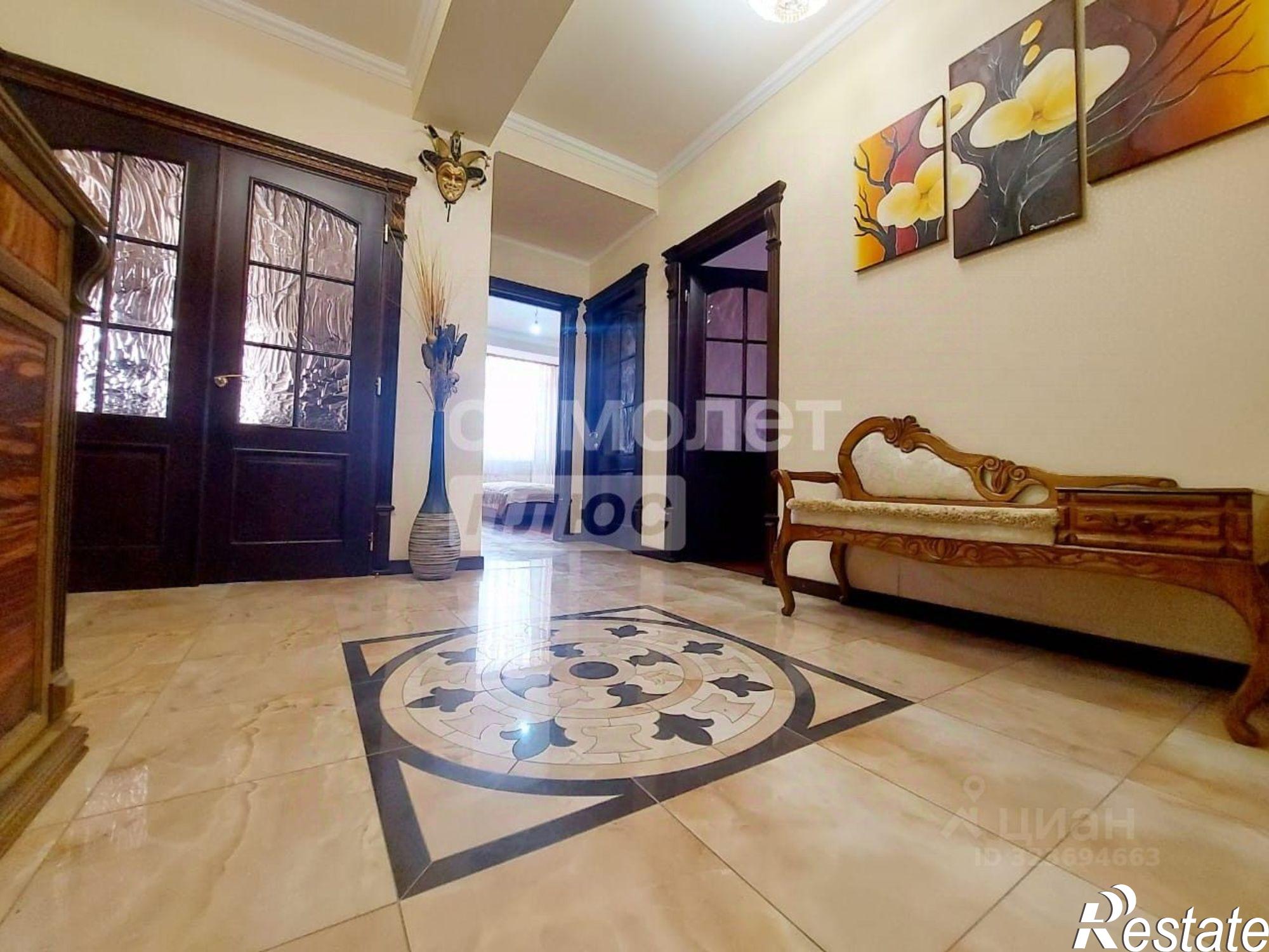 Купить квартиру за 13 490 000 рублей на улица Кати Соловьяновой, 199