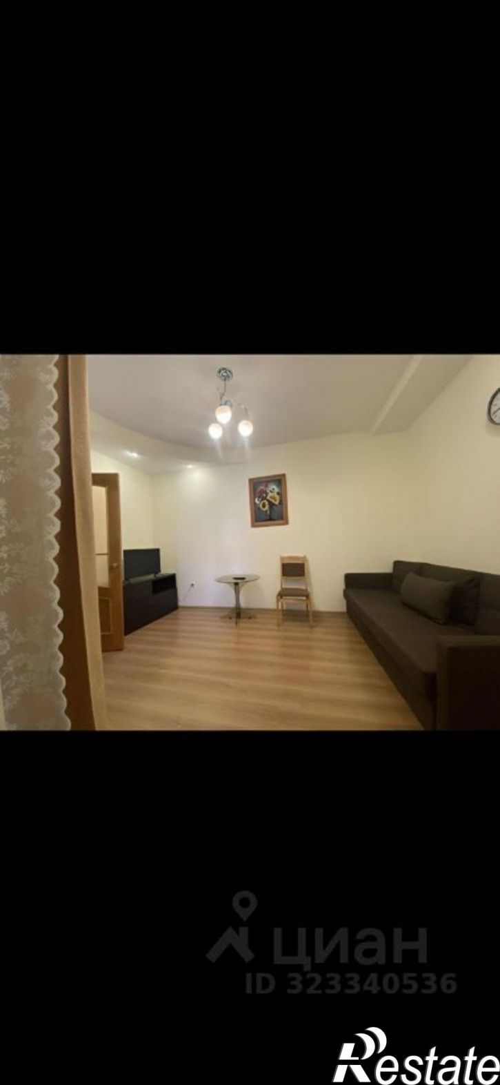 Комната улица Самбурова, 180,  д. 180