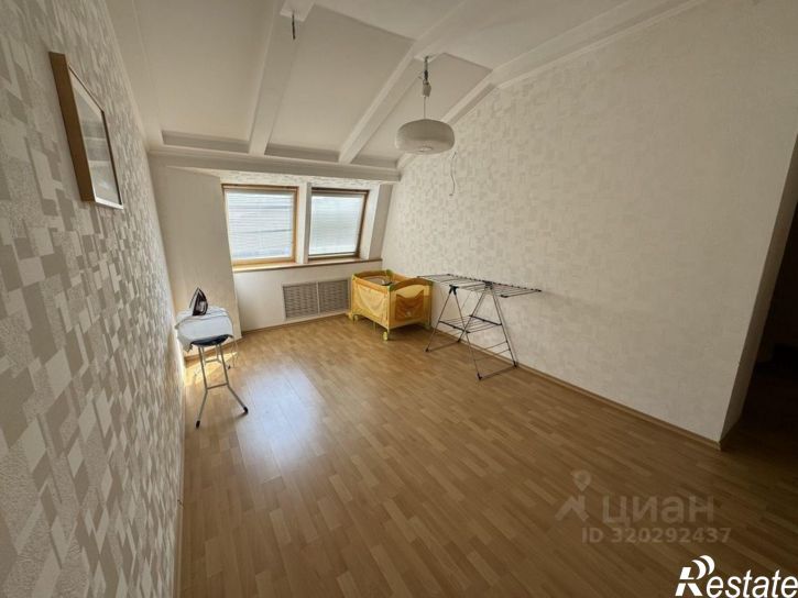 5-комн квартира улица Ленина, 143,  д. 143