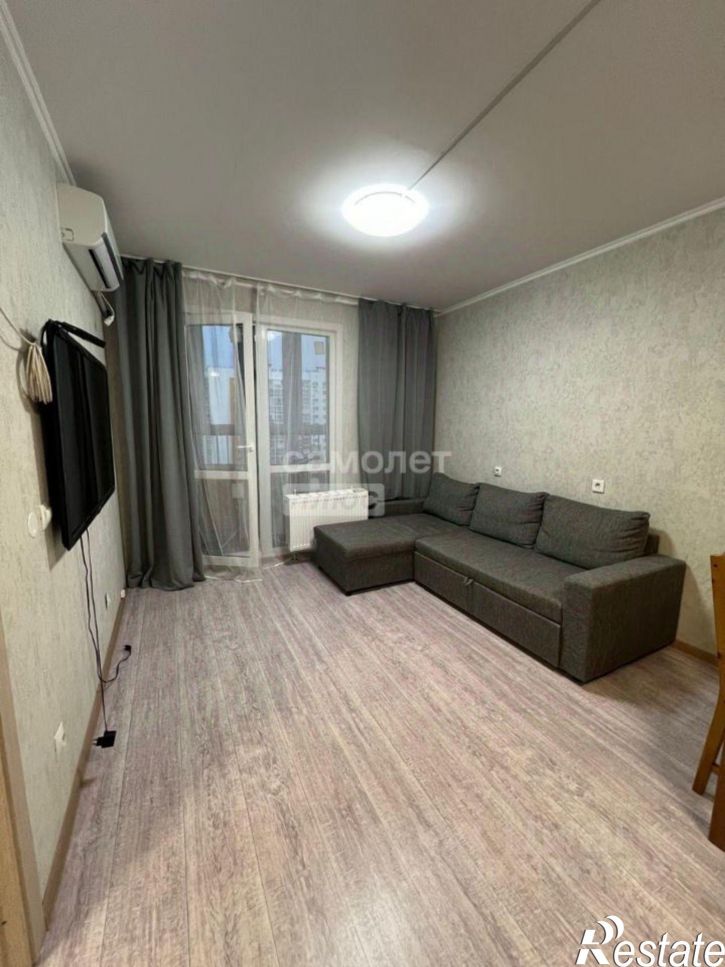 1-комн квартира улица Адмирала Пустошкина, 22 с3,  д. 22 с3