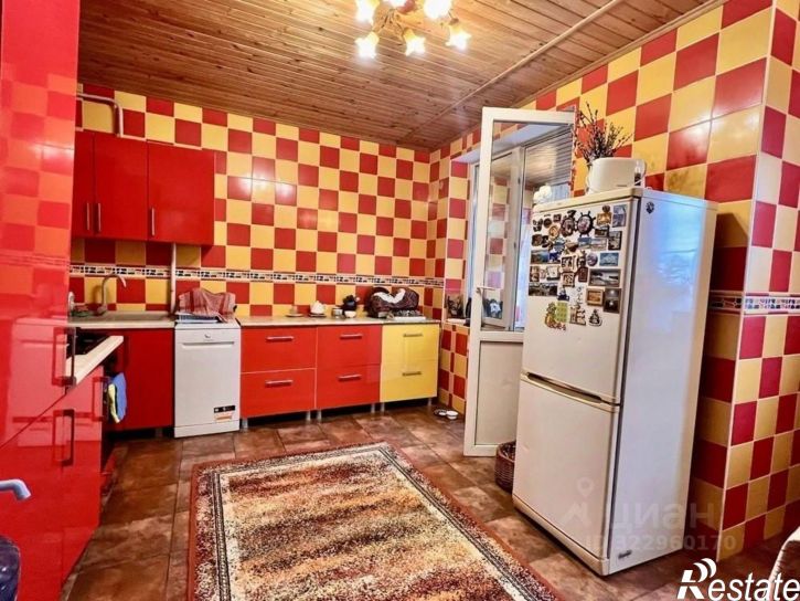 3-комн квартира ул Лазурная, 18,  д. 18