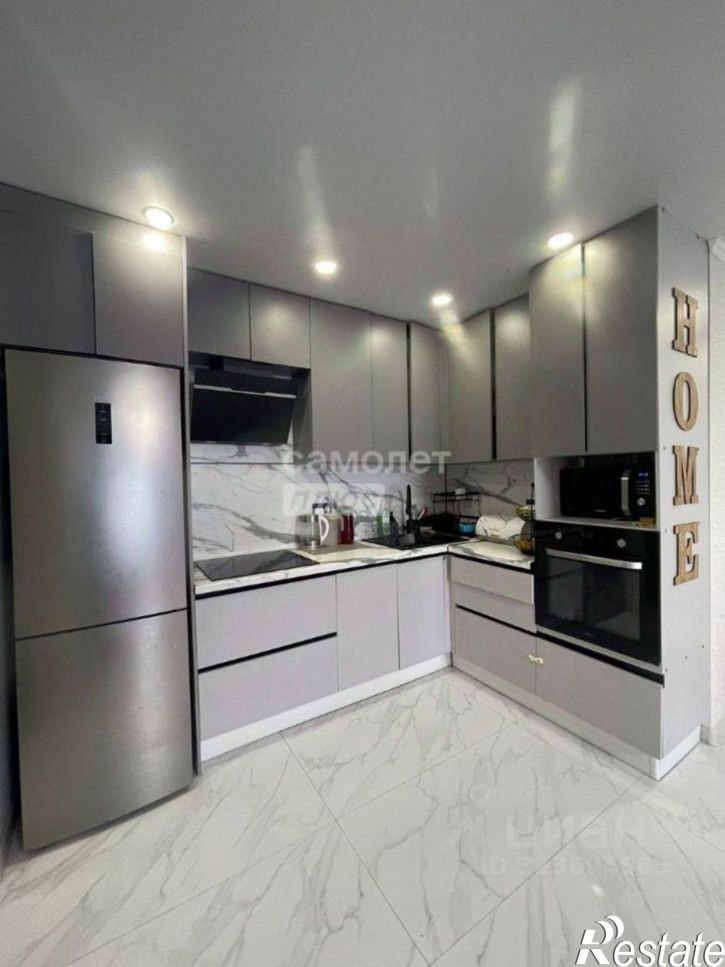 3-комн квартира ул Крылова, 13 2,  д. 13 2,  к. 2