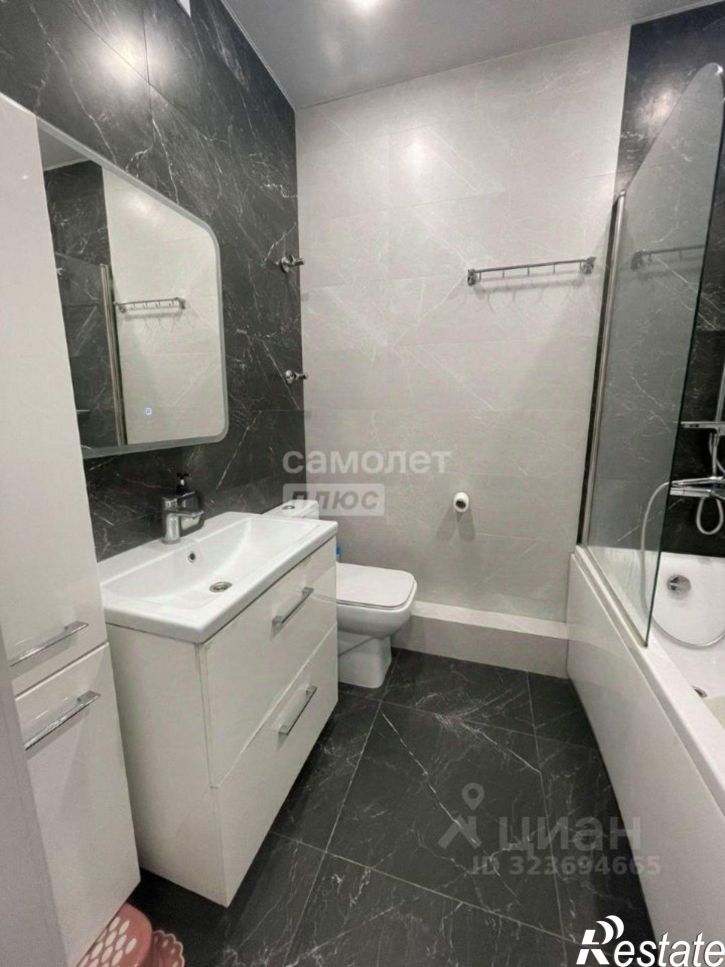 3-комн квартира ул Крылова, 13 2,  д. 13 2,  к. 2