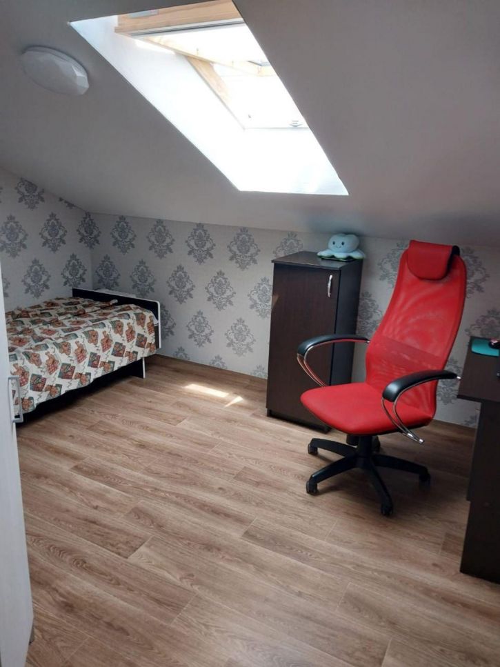 2-комн квартира Ленинградская улица, 76