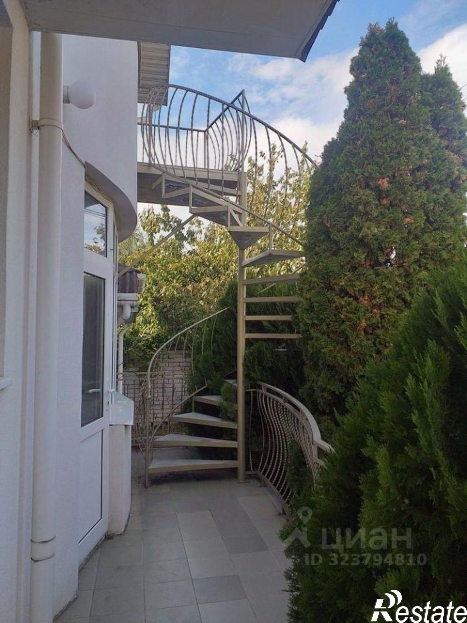 Сдать квартиру за 16 000 рублей на Успенский переулок, 8