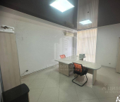 офис 20 кв м, этаж 2/3 Гребенская улица, 56А