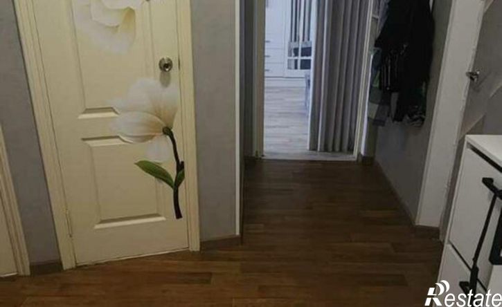 2-комн квартира 12-й микрорайон, 7