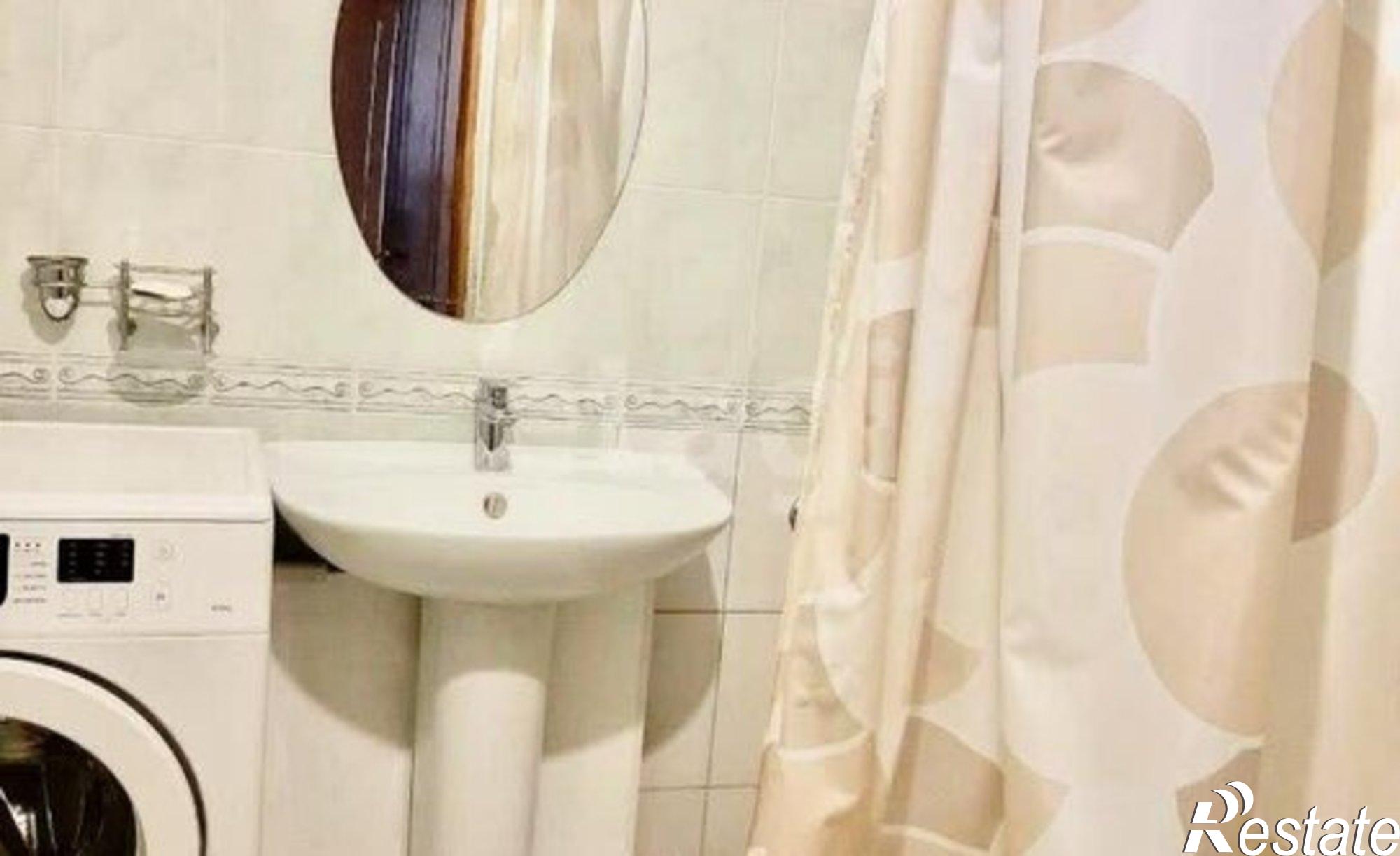 Купить квартиру за 10 300 000 рублей на Крымская улица, 190