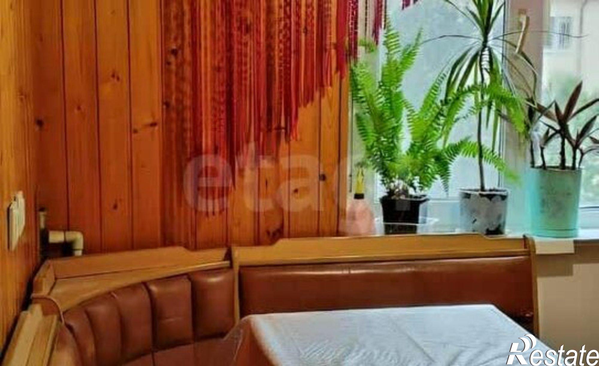 Купить квартиру за 6 400 000 рублей на 12-й микрорайон, 9