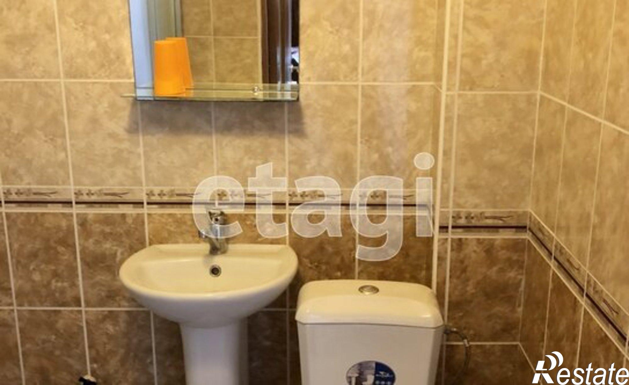 Купить квартиру за 2 870 000 рублей на ул Лазурная, 10