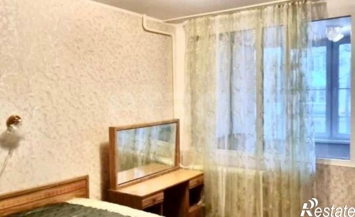 2-комн квартира 12-й микрорайон, 19