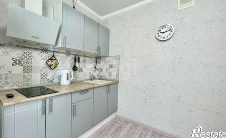 1-комн квартира улица Адмирала Пустошкина, 22 с10,  д. 22 с10