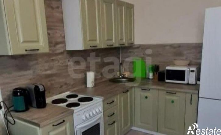 2-комн квартира ул Адмирала Пустошкина, 22 10,  д. 22 10,  к. 10