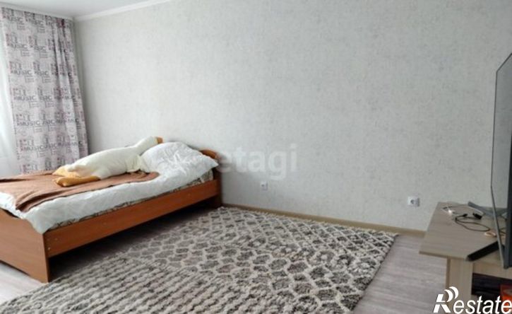 3-комн квартира улица Адмирала Пустошкина, 22к11