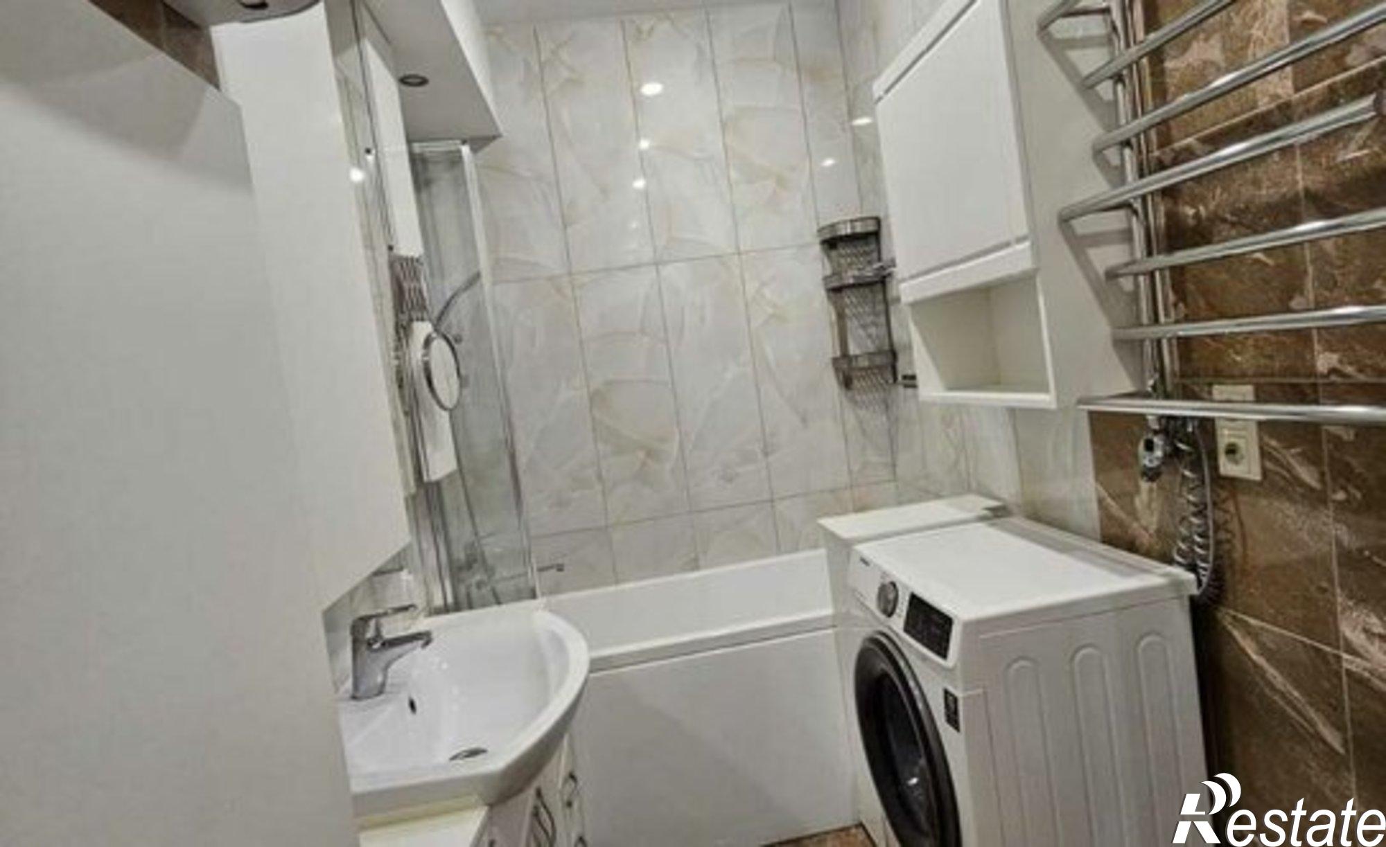 Купить квартиру за 10 800 000 рублей на ул Ленина, 185А 3