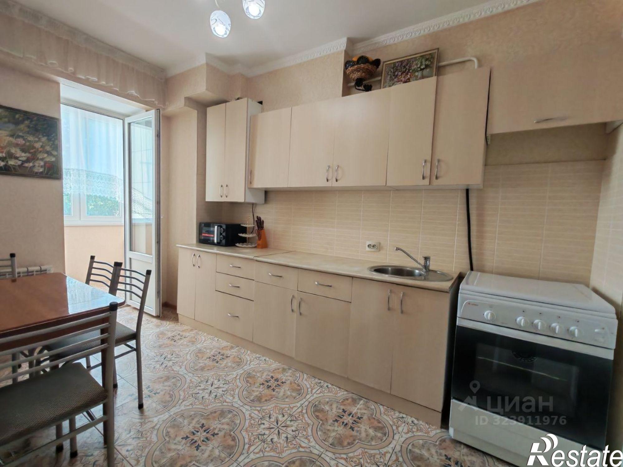 Сдать квартиру за 23 000 рублей на Новороссийская улица, 232