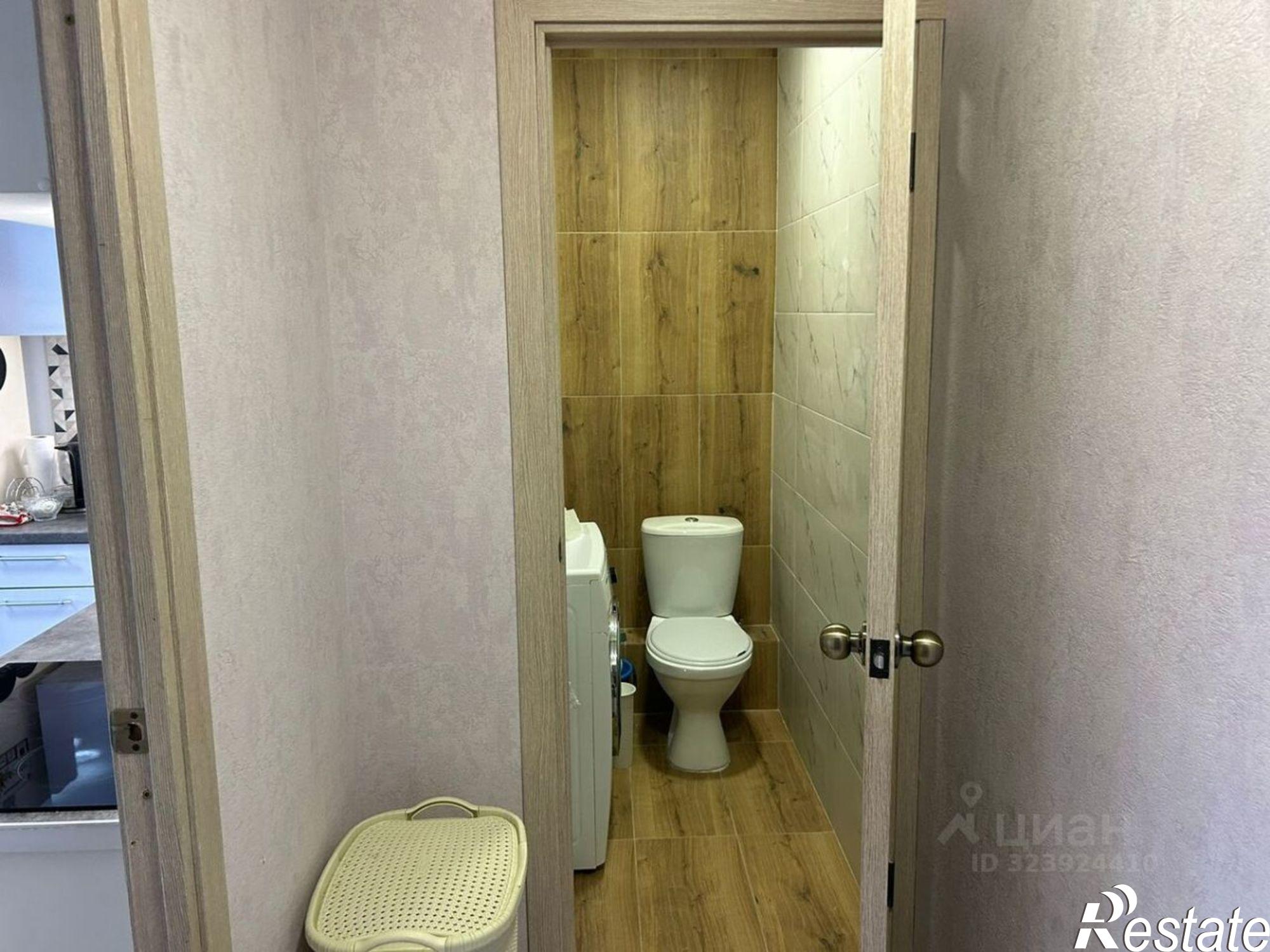 Купить квартиру за 10 000 000 рублей на улица Адмирала Пустошкина, 16