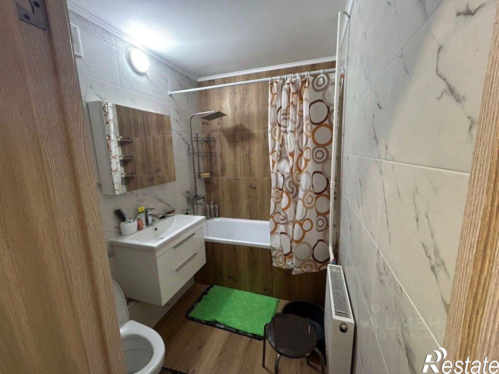 Купить квартиру за 10 000 000 рублей на улица Адмирала Пустошкина, 16