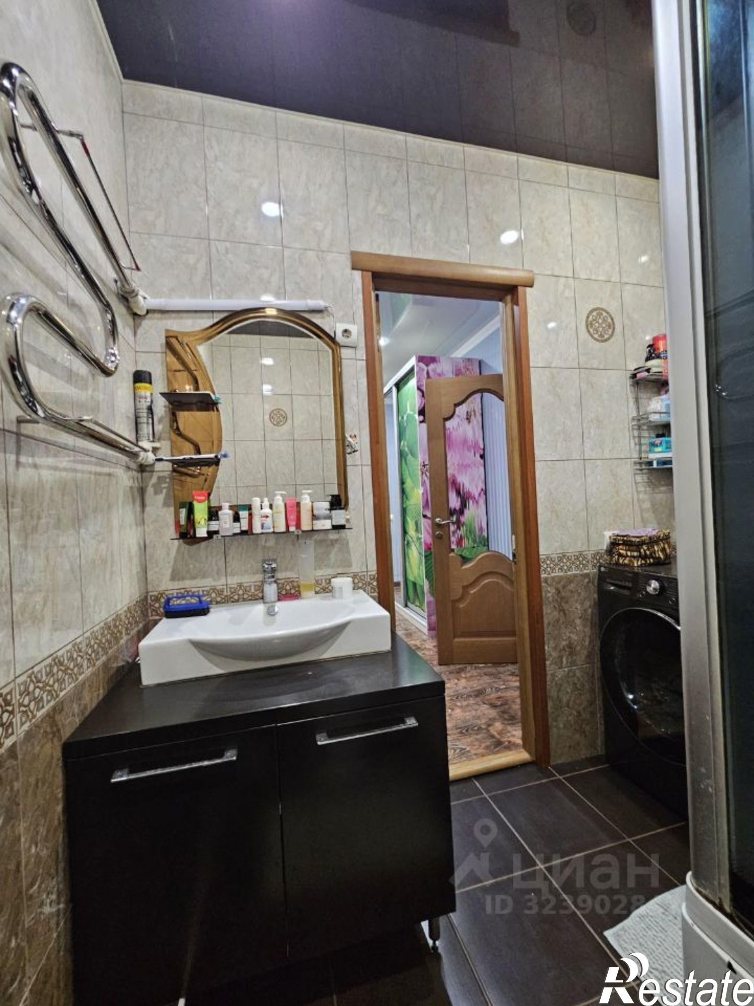 Купить квартиру за 9 450 000 рублей на Пионерский пр-кт, 255/5