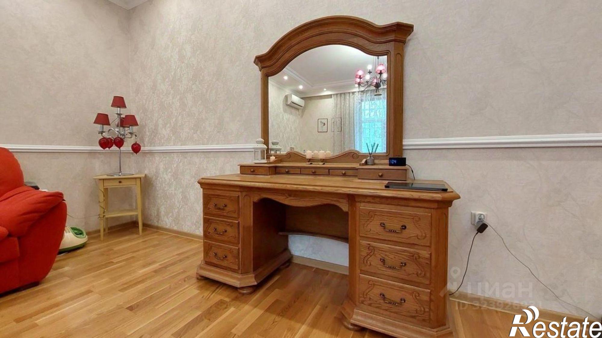 Купить квартиру за 15 900 000 рублей на Покровский пер, 12