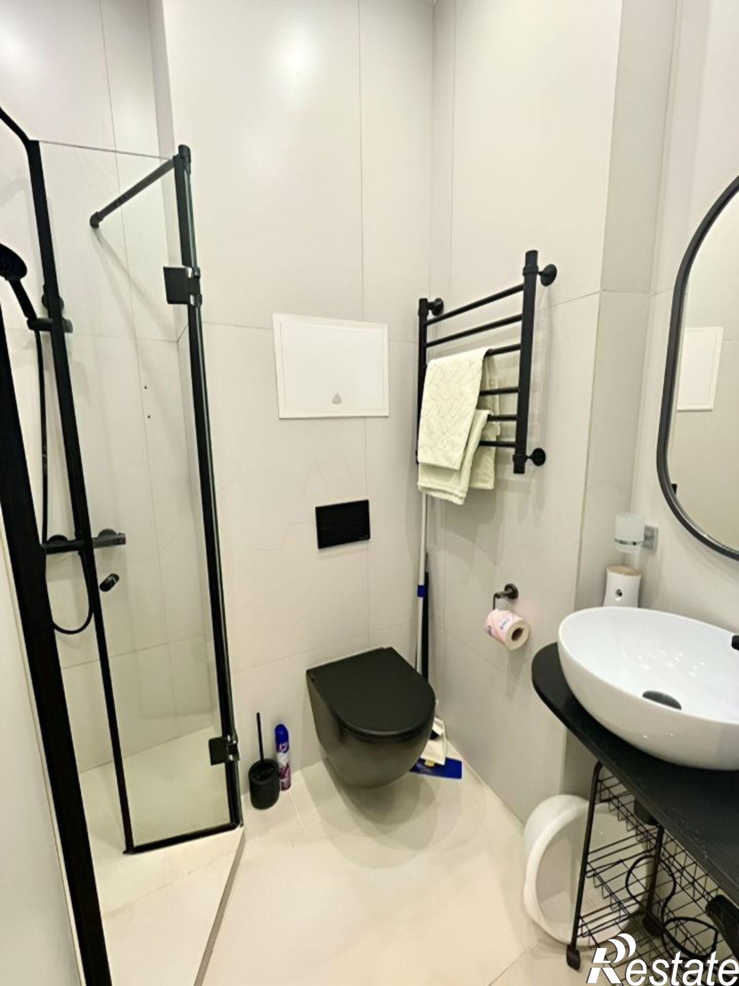 Купить квартиру за 6 800 000 рублей на Пионерский проспект, 20