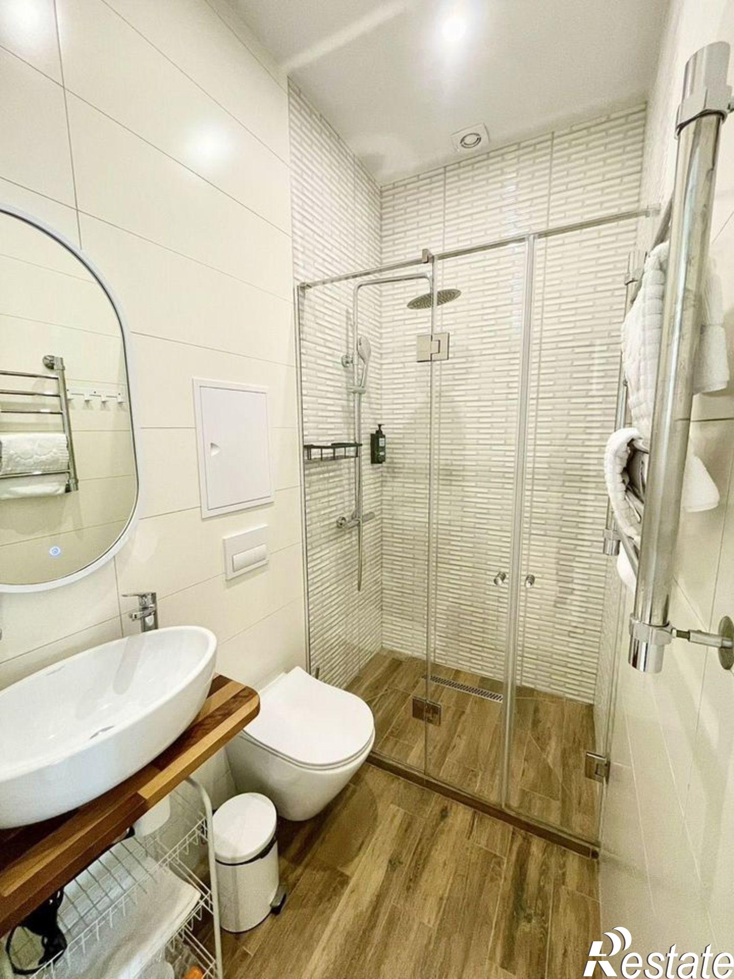 Купить квартиру за 19 000 000 рублей на Пионерский проспект, 20