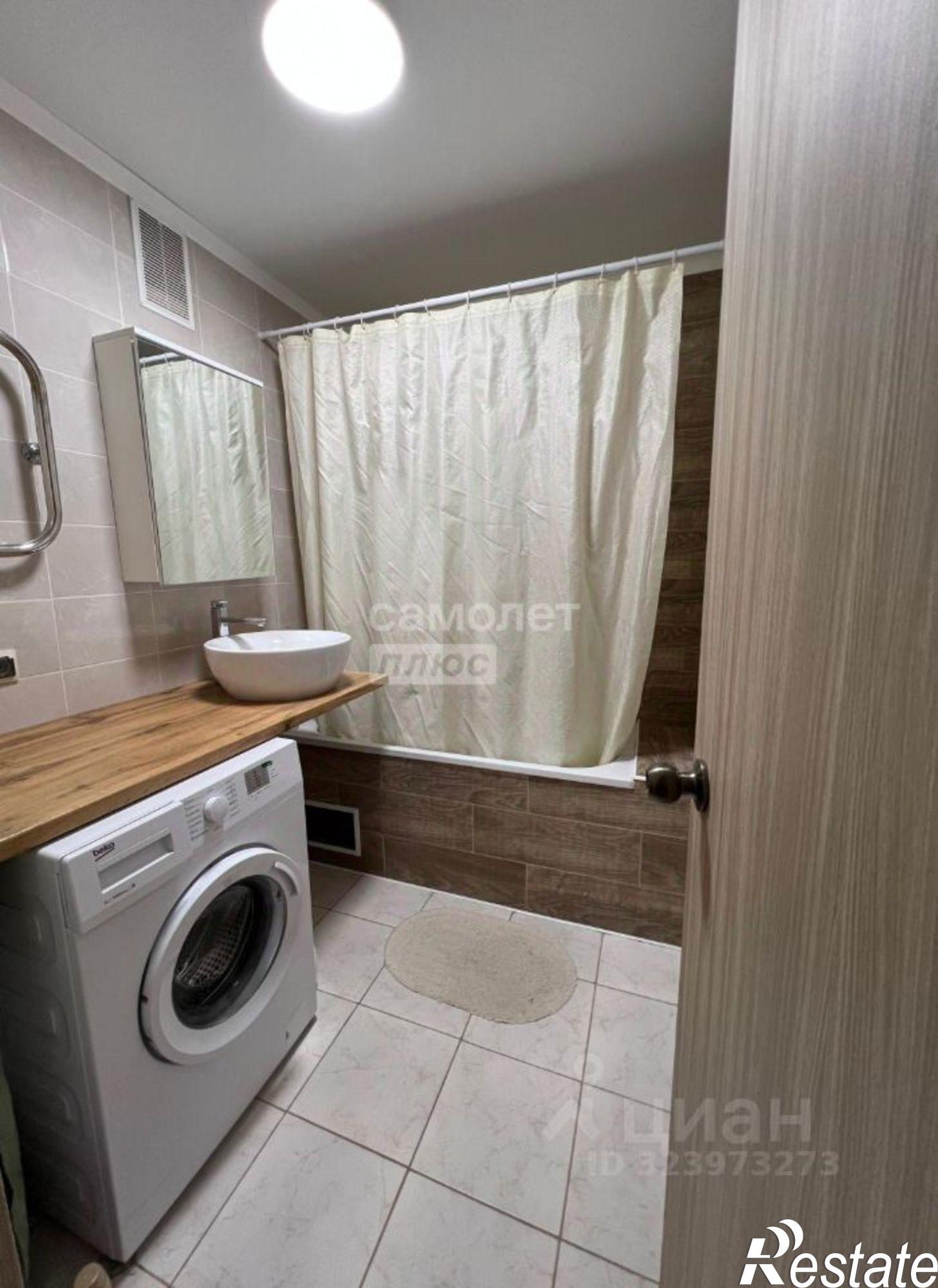 Купить квартиру за 9 800 000 рублей на улица Адмирала Пустошкина, 22 c9