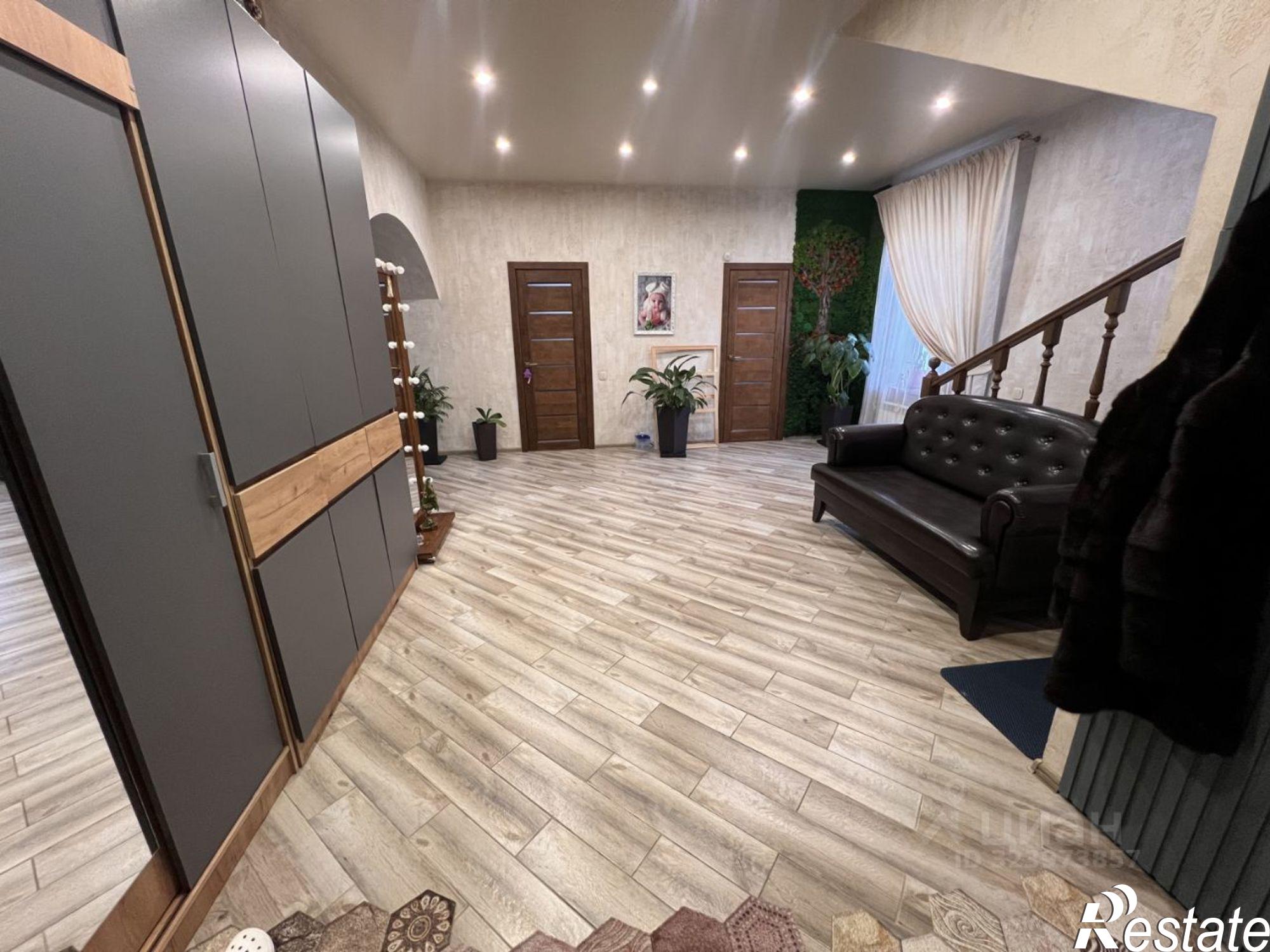 Купить дачу, дом, коттедж за 25 000 000 рублей на ул Весенняя, 33