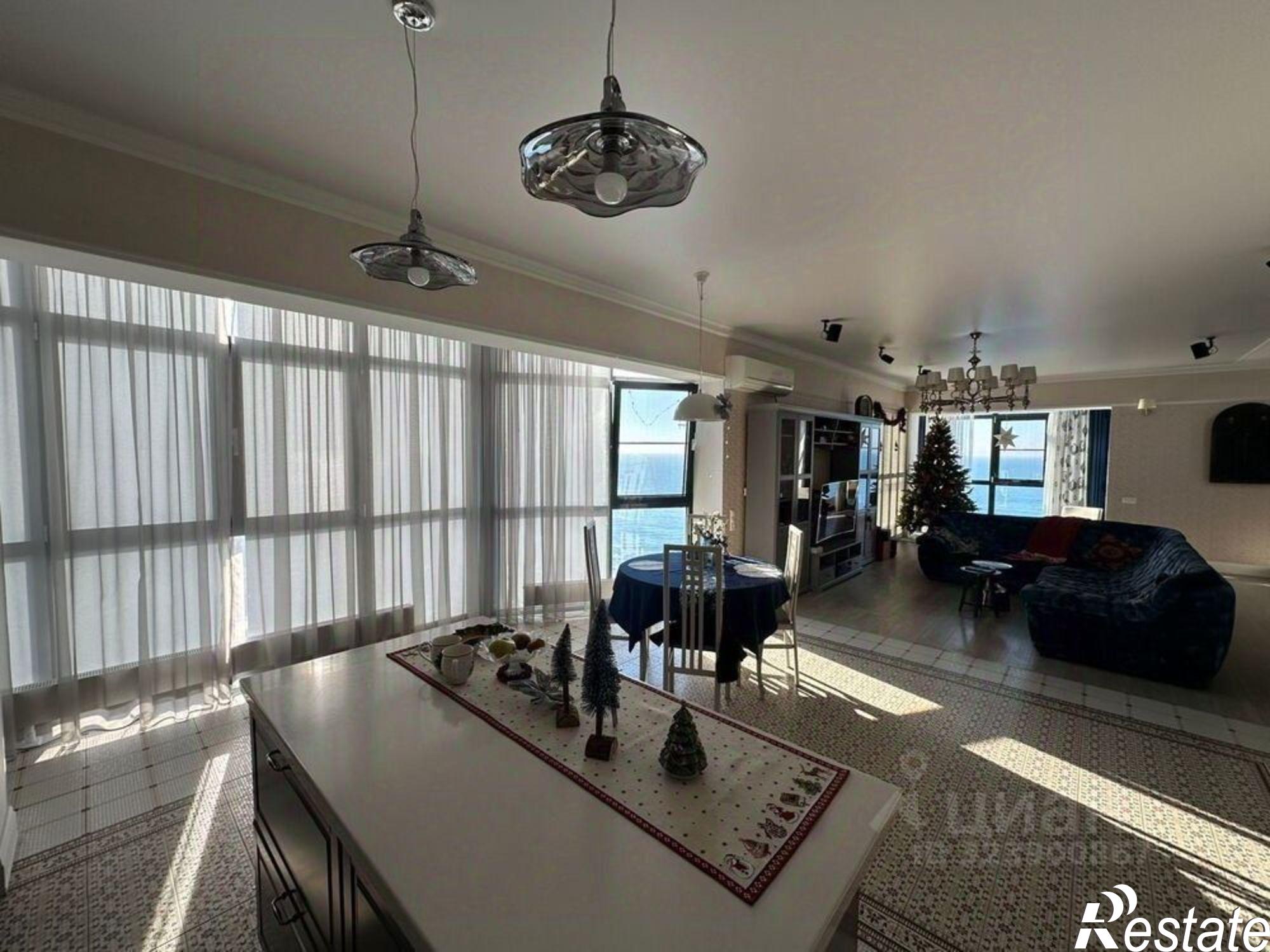 Купить квартиру за 105 000 000 рублей на улица Маяковского, 5